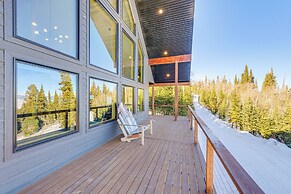 Views, Trails, Hot Tub & More: Luxe Wyoming Oasis