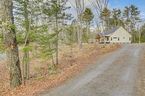 4 Mi to Boothbay Harbor: Quiet Retreat w/ Deck