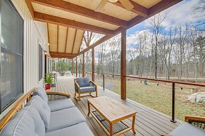 4 Mi to Boothbay Harbor: Quiet Retreat w/ Deck
