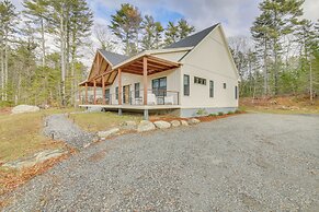 4 Mi to Boothbay Harbor: Quiet Retreat w/ Deck