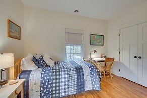 4 Mi to Boothbay Harbor: Quiet Retreat w/ Deck