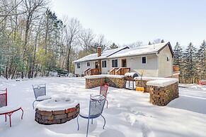 8 Mi to Lake Wallenpapack: Gem w/ Deck & Game Room