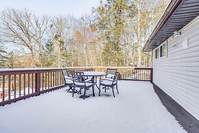 8 Mi to Lake Wallenpapack: Gem w/ Deck & Game Room