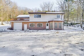 8 Mi to Lake Wallenpapack: Gem w/ Deck & Game Room