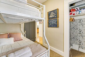 Canal-front White Lake Escape w/ Paddleboard