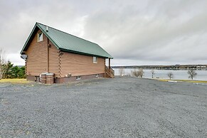 Waterfront Camp on Long Lake w/ Trail Access!