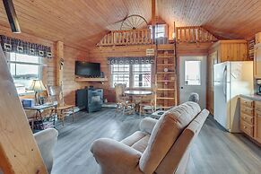 Waterfront Camp on Long Lake w/ Trail Access!