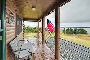 Waterfront Camp on Long Lake w/ Trail Access!