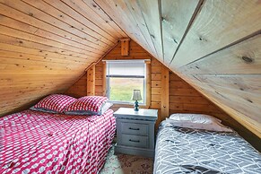 Waterfront Camp on Long Lake w/ Trail Access!