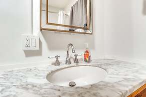 1 Mi to Dtwn: Pet-friendly Corning Retreat
