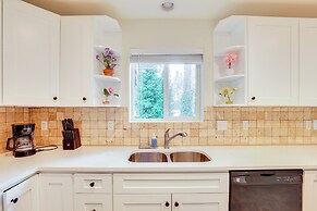 Hike, Shop & More: Auburn Family Getaway!