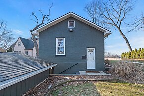 Kayak + Paddleboard: Canal-front White Lake Escape