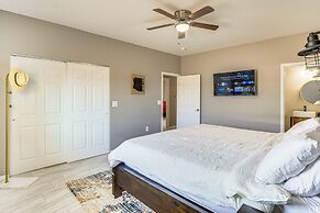 3 Mi to Tucson Mall: Home w/ Large Outdoor Space!