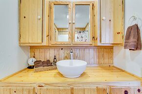 Hike, Fish & Explore: Family Cabin in Sulphur!