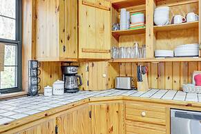 Hike, Fish & Explore: Family Cabin in Sulphur!