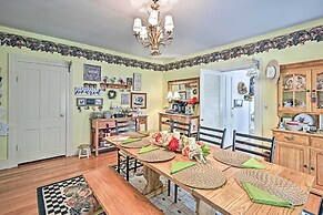 Historic Keuka Lake Estate in Hammondsport w/ Pool