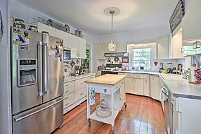 Historic Keuka Lake Estate in Hammondsport w/ Pool