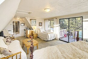 Near Hiking: Tranquil Crestone Studio w/ Deck!