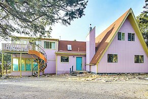 Near Hiking: Tranquil Crestone Studio w/ Deck!