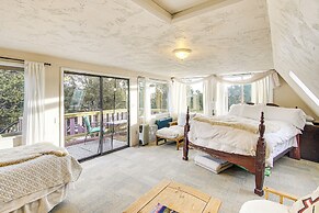 Near Hiking: Tranquil Crestone Studio w/ Deck!