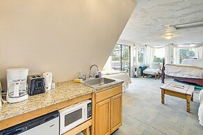 Near Hiking: Tranquil Crestone Studio w/ Deck!