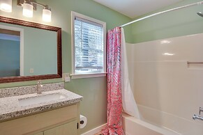 Hike, Golf & Relax: Pet-friendly Apt in Dillard
