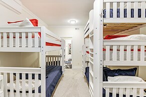 Fish, Boat & Unwind: Old Hickory Lake Retreat