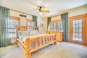 Charming Family Cabin w/ Fire Pits in Clarksville