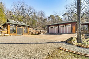 Charming Family Cabin w/ Fire Pits in Clarksville