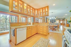 Charming Family Cabin w/ Fire Pits in Clarksville