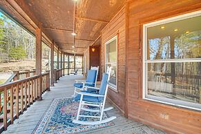 Charming Family Cabin w/ Fire Pits in Clarksville