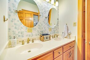 Charming Family Cabin w/ Fire Pits in Clarksville