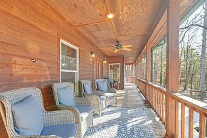 Charming Family Cabin w/ Fire Pits in Clarksville