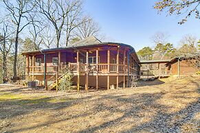 Charming Family Cabin w/ Fire Pits in Clarksville