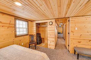 Near Hunting: Cozy Cabin w/ Deck in Grass Range!