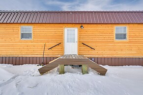 Near Hunting: Cozy Cabin w/ Deck in Grass Range!