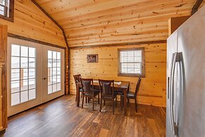 Near Hunting: Cozy Cabin w/ Deck in Grass Range!