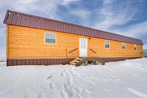 Near Hunting: Cozy Cabin w/ Deck in Grass Range!