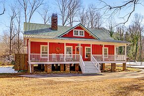 Fish, Hike & Relax: Marietta Gem w/ River Access!