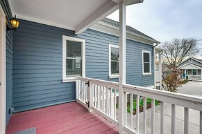 1 Mi to Dtwn: Home w/ Backyard in Raleigh!