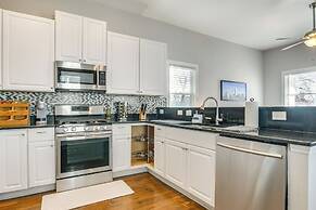 1 Mi to Dtwn: Home w/ Backyard in Raleigh!