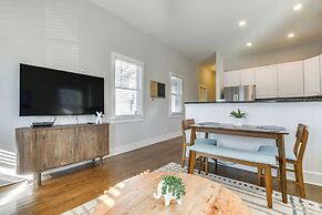 1 Mi to Dtwn: Home w/ Backyard in Raleigh!