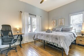 1 Mi to Dtwn: Home w/ Backyard in Raleigh!