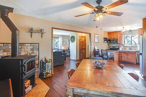 Mountain-view Deck: Pet-friendly Cabin in Bailey