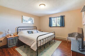 Mountain-view Deck: Pet-friendly Cabin in Bailey