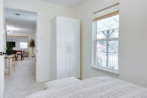 2 Mi to Canyon Lake: Cottage w/ Fire Pit & Grill