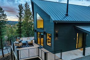 Sierra Blanca Views: New-build Cabin in Ruidoso