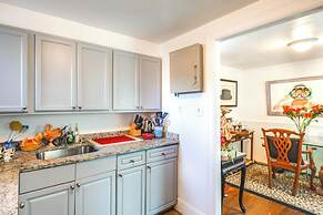 1 Mi to Old Town: Historic Area Gem in Alexandria