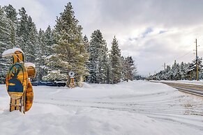 5 Mi to Breckenridge Ski Resort: Cozy Wood Cabin!