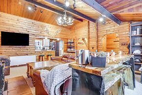 5 Mi to Breckenridge Ski Resort: Cozy Wood Cabin!